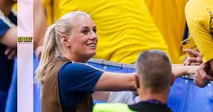 Stina blackstenius gets sweden on the scoresheet | sweden v. Stina Blackstenius Om Petningen Mot Thailand