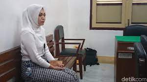 Nagih utangartist :ocholl dhutciptaan :zale rmarrangement : Heboh Kasus Bu Kombes Ini Tips Aman Tagih Utang Menurut Psikolog