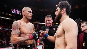 Alex Pereira provoque Magomed Ankalaev après sa demande de trilogie