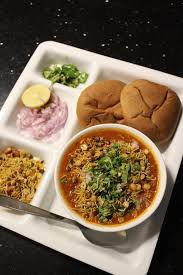 Misal Pav Recipe Maharastrian Misal Pao Yummy Tummy Recipe Misal Pav Recipes Pav Recipe Full Meal Recipes