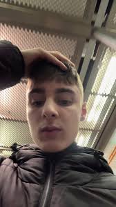 Hacen Graffiti Metro Bilbao