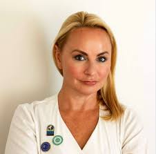 Becoming a make-up artist