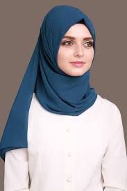 Ahuse Sifon Sal Indigo Urun Kodu 400 14 90 Tl Basortusu Modasi Hijab Chic Moda Stilleri