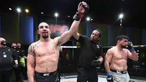 Adesanya drops whittaker as the horn sounds in round 1! Vrlm Zwnu459am