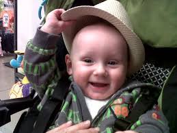 Mother rescued baby from pond