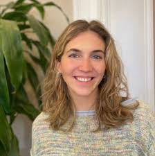 Eileen Powell's Instagram, Twitter & Facebook