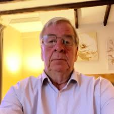 Sorry about the rubbish quality of the video. Was wondering if anyone could  help identify this little cuties please