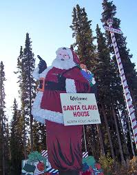Papa noel partió a la hora prevista desde el polo norte, según el comando militar estadounidense que tradicionalmente sigue la trayectoria del trineo la tradición comenzó en 1955, cuando la firma sears roebuck & co publicó en un aviso navideño el número telefónico de santa claus en el polo norte. Polo Norte Crecer En La Ciudad Donde Siempre Es Navidad Bocalista