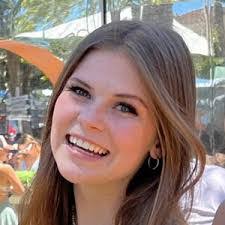 Maria Comstock's Instagram, Twitter & Facebook