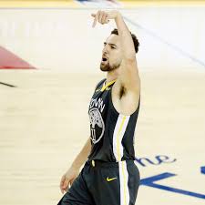 Klay thompson appeared to suffer a serious injury, only to return moments later in one of the wildest scenes of the nba finals. Golden State Warriors Klay Thompson Is Looking Good On The Court Golden State Of Mind