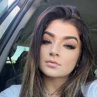 Amber Coe's Instagram, Twitter & Facebook