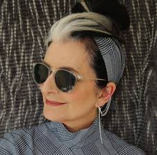 Fall in Love with Your Wardrobe — WOMAN'S WAY