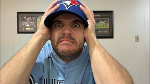 RAUL VALDES '' ME OFRECIERON UN BUEN CONTRATO , ME GUSTA LANZAR AQUI EN EL  ESTADIO QUISQUEYA''