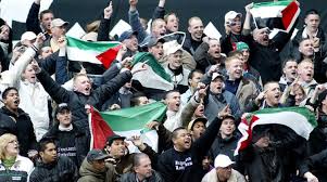 In 2004, feyenoord player jorge acuña was taken to hospital with head, neck and rib injuries after feyenoord players were attacked by ajax hooligans during a match between the reserve teams of both clubs. Feyenoord Vs Ajax Hooligans