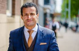 Azarkan is the second denk leader to leave the post in six weeks after one of the party's founders, tunahan kuzu, resigned over an affair. Farid Azarkan Wil Lijsttrekker Denk Worden Politiek Ad Nl