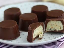 Chocolats Fourres Recette Ptitchef Recette Faire Du Chocolat Chocolat Alimentation