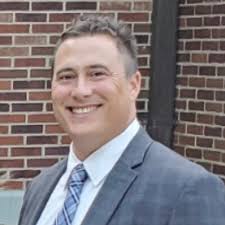 Lindner Business Honors (LBH) alumni truly set the standard! This year, 71  LBH alums went above and beyond, connecting with students through classroom  panels, campus events, and meaningful…