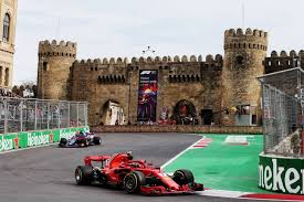 Video ricciardo a fost cel mai rapid pilot în prima zi de antrenamente de la baku. F1 Cancelamento De Baku Cingapura E Suzuka E Iminente