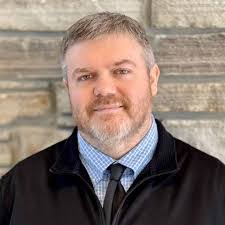 Laura Garry's Instagram, Twitter & Facebook