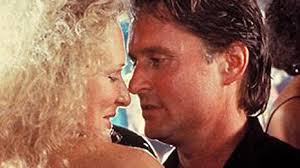 CINESTONIA: Atracción fatal (1987)