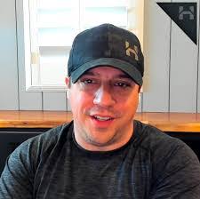 Alexander Keating's Instagram, Twitter & Facebook