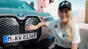 Yeni elektrikli suv ile ilgili menzil, şarj, performans ve tasarım gibi tüm bilgileri keşfedin. The New Bmw Ix World Premiere Youtube