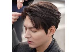 20 Gaya Rambut Ala Korea Atau Yang Cocok Untuk Pria Indonesia Updated 2021 Bukareview