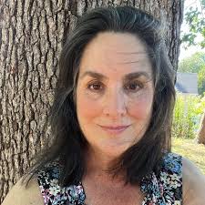 👋 Doctor here A California law will allow doctors to prescribe abortion  medications anonymously to shield doctors from out-of-state lawsuits. This  is leadership. 🫡