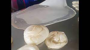 Roti canai merupakan antara makanan yang paling popular bukan sahaja dalam kalangan kita malah pelancong asing juga. Cara Tebar Roti Canai Youtube