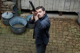 Et que le plus grand luxe, c'est de choisir celle que l'on veut. Clovis Cornillac Galerie Z Filmu Csfd Cz