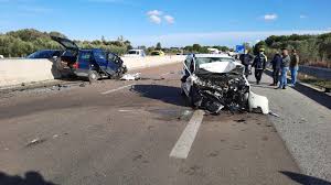 Gravissimo incidente questa mattina lungo la strada statale 16 nel territorio di fasano, in provincia di brindisi. Mesagne Incidente Mortale Sulla Ss7 Fotoservizio