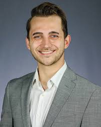 Tips for becoming a realtor and next steps