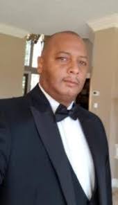 Craig Curry's Instagram, Twitter & Facebook