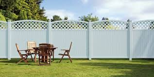 Is The Privacy Fence Made Of Plastic A Good Alternative To The Wooden Fence Decor Ideas For You 2018 Haveideer