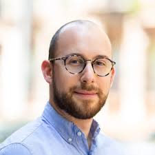 I am thrilled to share that I've joined the team at Aria as Marketing  Director! The past 4+ years at SuperRare have been an incredible  journey—operating as a curator and driving business