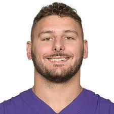 Patrick Ricard's Instagram, Twitter & Facebook