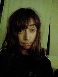 Simona Bennett's Instagram, Twitter & Facebook