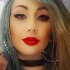 Aurora Wolfe's Instagram, Twitter & Facebook