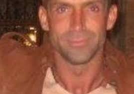 Ma la convalida dell'arresto non era stata sufficiente per il 42enne di scandiano hermes ferrari. Lo Sciamano Di Piazza Montecitorio Hermes Ferrari Ha Un Passato Di Risse E Arresti Cronache