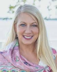 Pauline Chilton's Instagram, Twitter & Facebook