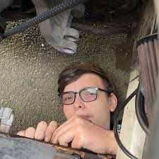 Question for those with heated mirrors. I'm assuming that they are  automatic at a certain cold temp when you first start it up. I've noticed  that with mine anyway.