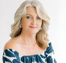 Claudia Frye's Instagram, Twitter & Facebook