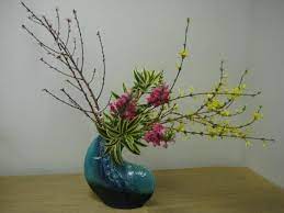 Pin On Japanese Ikebana Flower Arragements