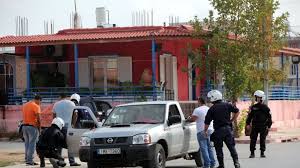 Xρησιμοποιείται για άμεση επικοινωνία επί 24ώρου βάσεως με τις τοπικές υπηρεσίες έκτακτης ανάγκης (αστυνομία, εκαβ, πυροσβεστική). Megalh Astynomikh Epixeirhsh Se Zefyri Kai Anw Liosia