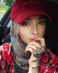 Style hijab casket