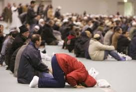 According to the fiqh council of north america and the isna, it is expected that the eid of the year 1442/2021 in america will correspond to 13 mai 2021. How Muslims Celebrate Eid Al Adha Abroad