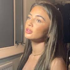 Faye Cheek's Instagram, Twitter & Facebook