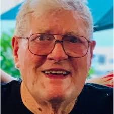 Robert Warzecha's Instagram, Twitter & Facebook