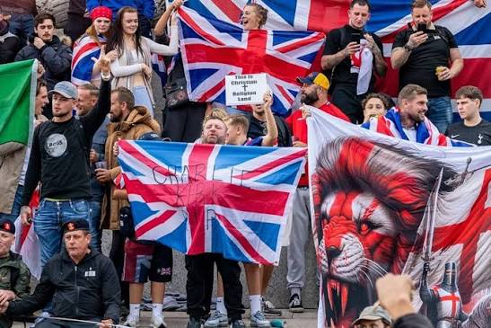 Bishops reject intolerance as 'Unite the Kingdom' marchers descend on London
