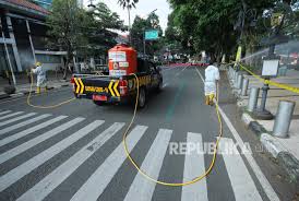 Jan 04, 2021 · cukup ajukan pinjaman dana online seketika cair pun bisa kita terima uang kredit tersebut. Polisi Sekat Kabupaten Bandung Dan Bandung Barat Republika Online